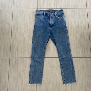 Abercrombie High Rise Straight Jean